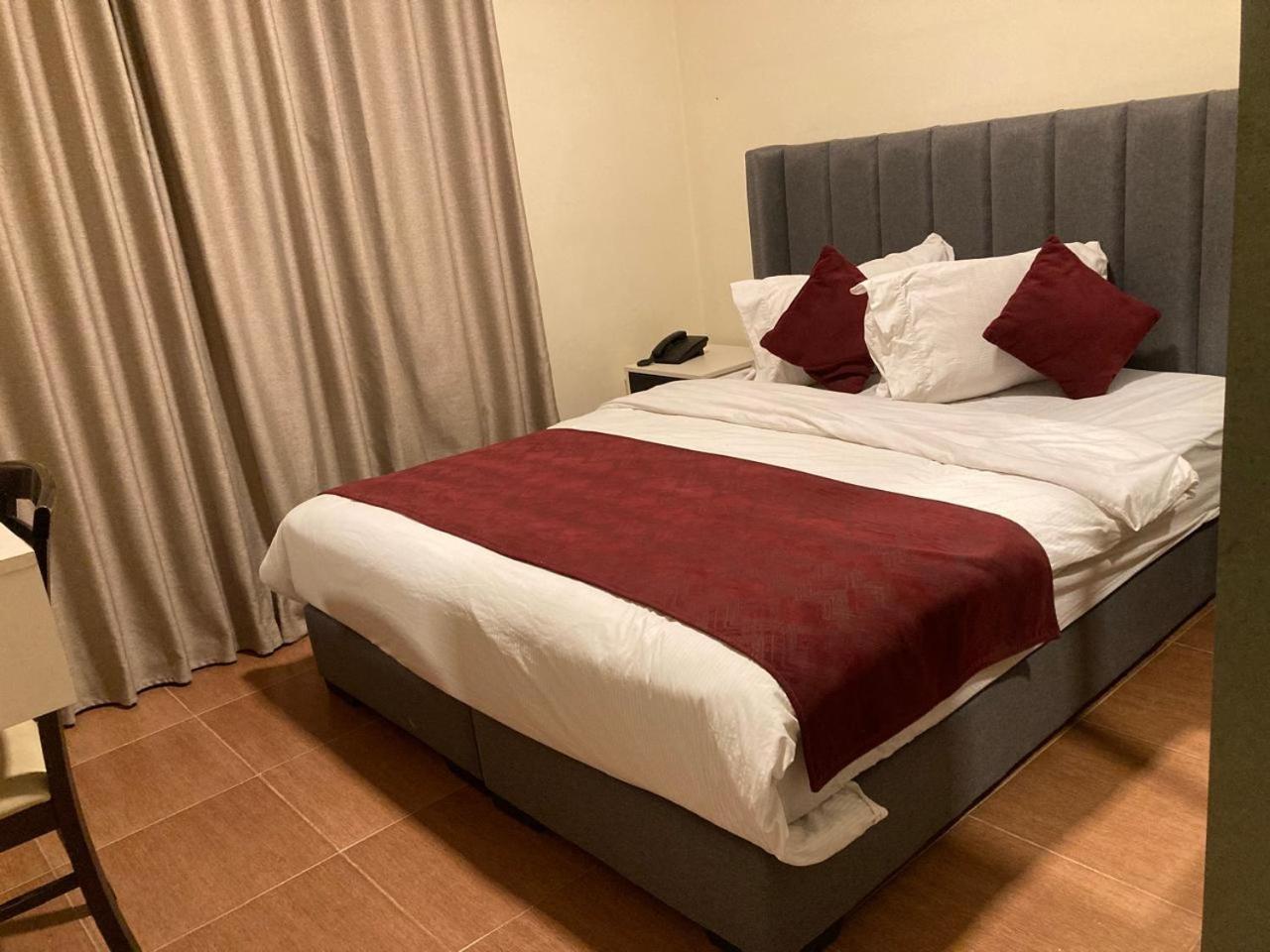 Uptown Hotel Apartment 安曼 外观 照片