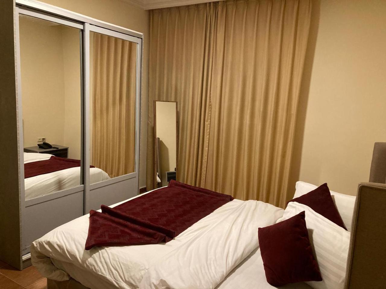 Uptown Hotel Apartment 安曼 外观 照片